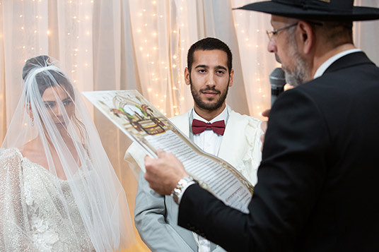 צלם חתונות מומלץ צילום מחוץ לעדשה חופה